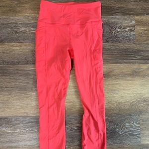 hot pink capri leggings